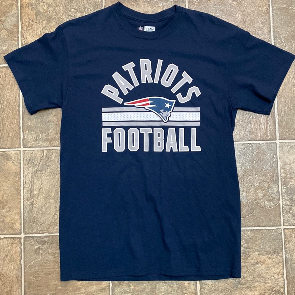 NWOT New England Patriots Officially Licensed T-Shirt. Men’s Size Medium